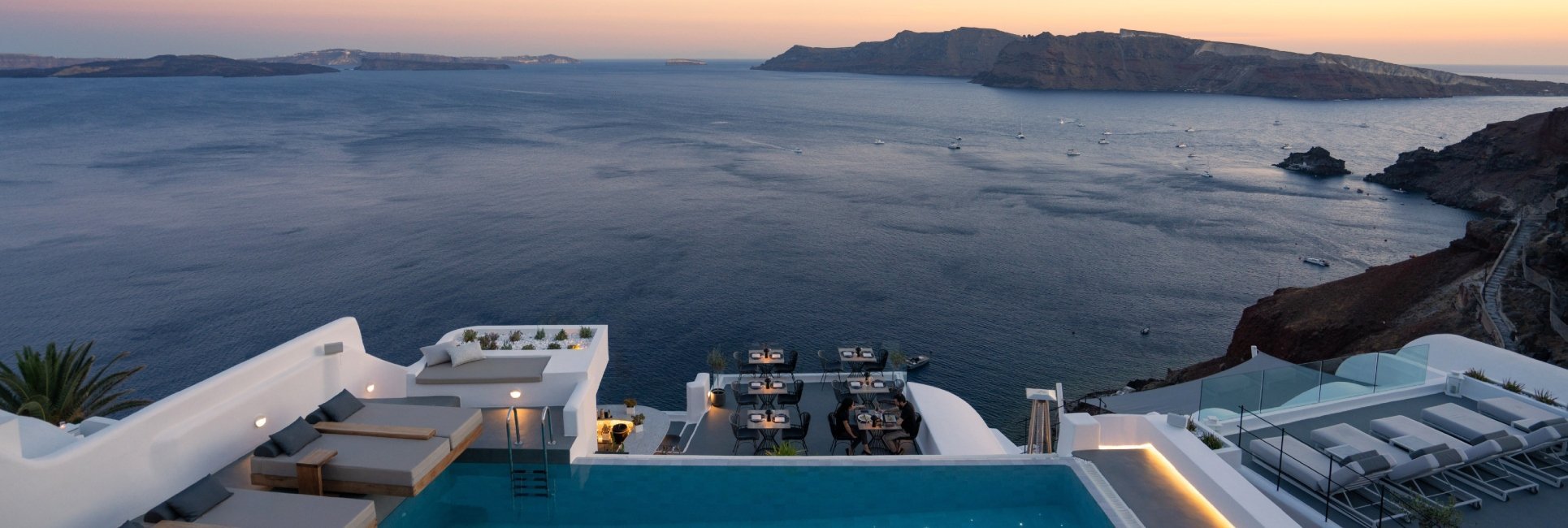 La Perla Villas & Suites