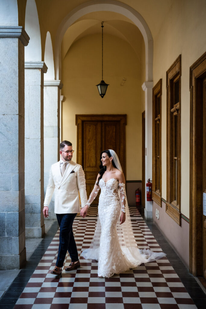 A romantic wedding in Syros - Ilia & Flavio